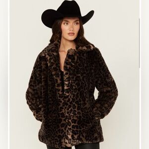 SHYANNE WOMEN'S LEOPARD PRINT FAUX FUR JACKET